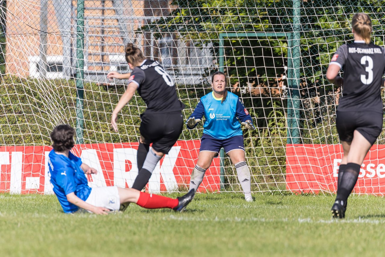 Bild 354 - F Holstein Kiel 2 - SSG Rot-Schwarz Kiel 2 : Ergebnis: 5:0